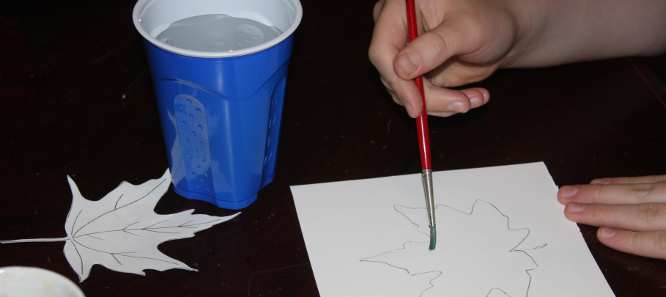 Paint the inside of leaf pattern with clean water.